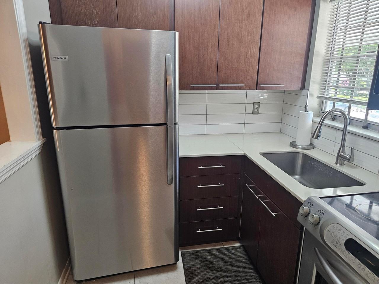 2475 W Golf Blvd #243 - Photo 3 of 9