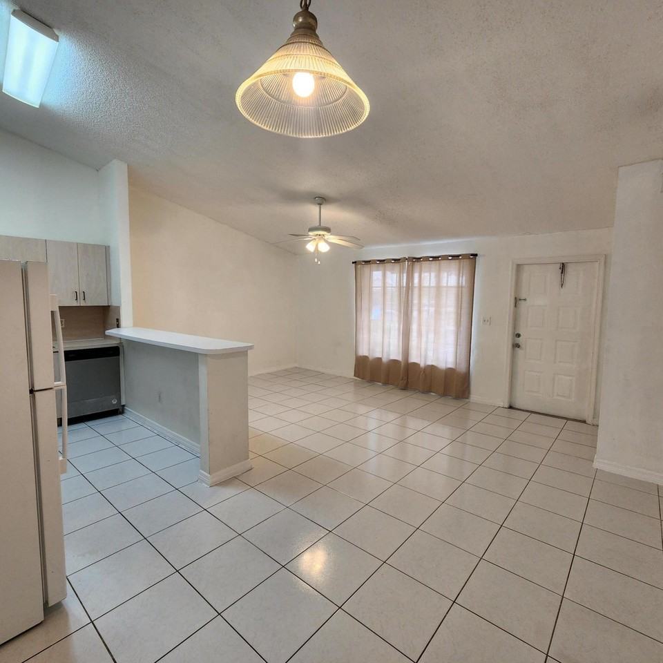 500 Ne 3rd St #109 - Photo 2 of 22