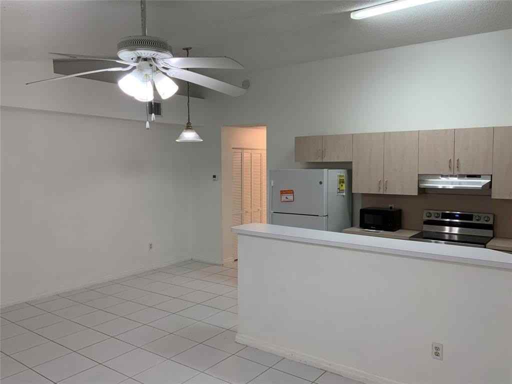 500 Ne 3rd St #109 - Photo 6 of 22