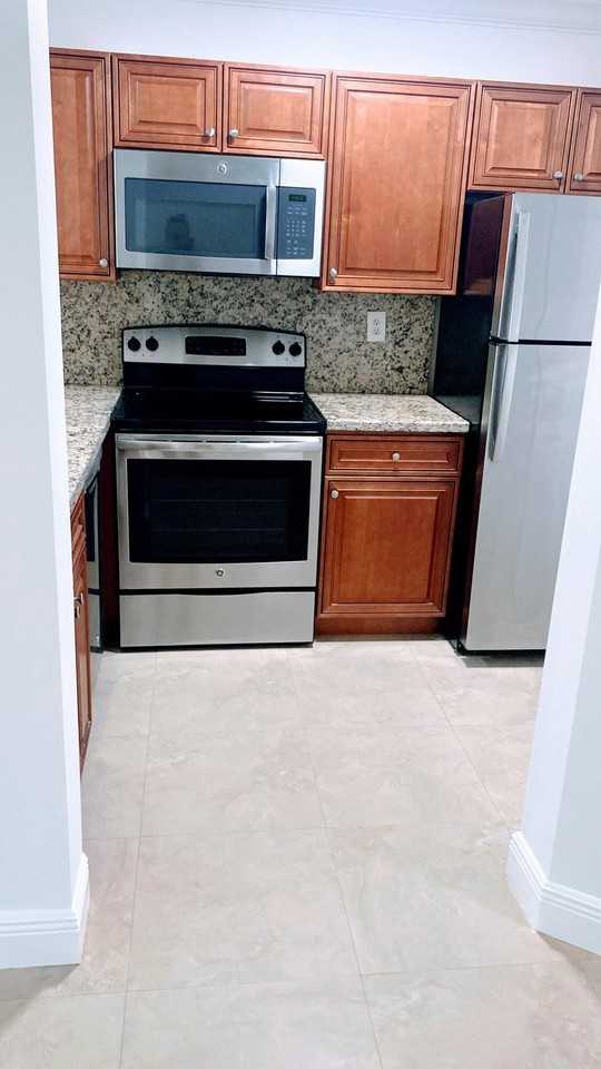 13949 Sw 91st Ter #13949 - Photo 3 of 22