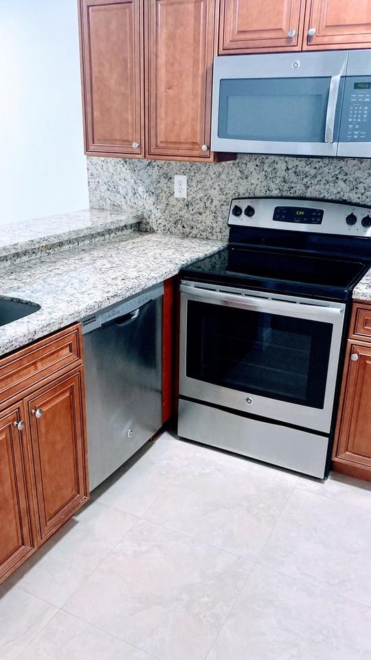 13949 Sw 91st Ter #13949 - Photo 4 of 22