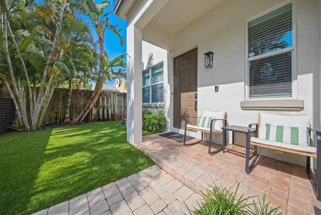 Sw 8th St - Photo 2 of 8