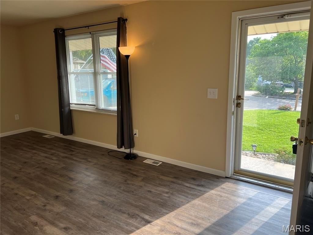 18 Duffy Ct - Photo 2 of 21