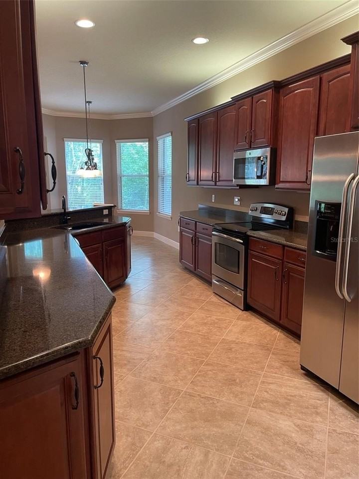 1105 Stoney Creek Blvd - Photo 2 of 8