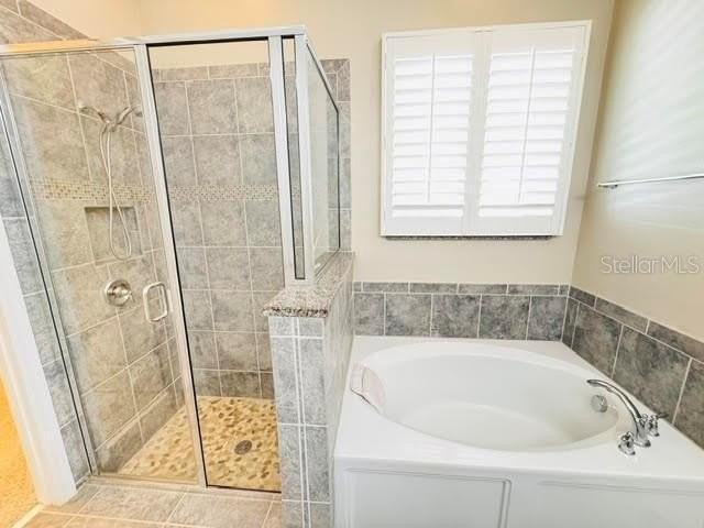 7761 Laureate Blvd - Photo 7 of 19