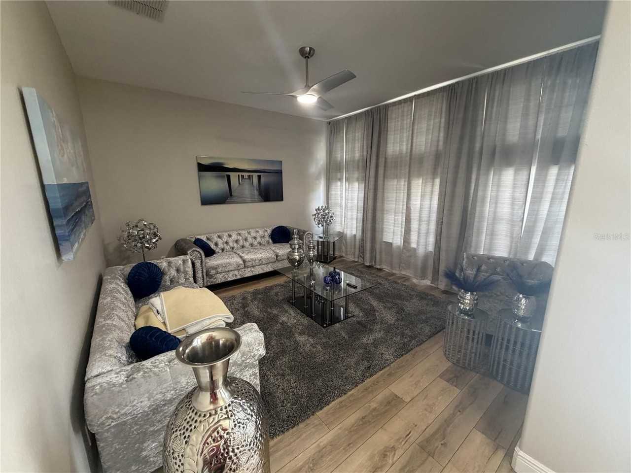 1115 Landale Ct - Photo 4 of 32