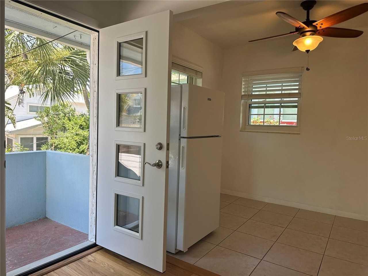 1800 Pass A Grille Way #5 - Photo 5 of 25