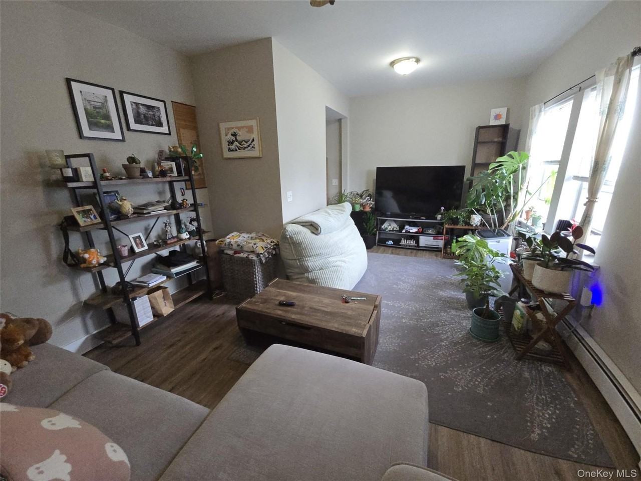 174 Clinton St - Photo 4 of 15