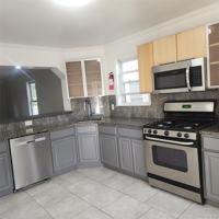 featured image of 70 Elm Ave #RIGHT