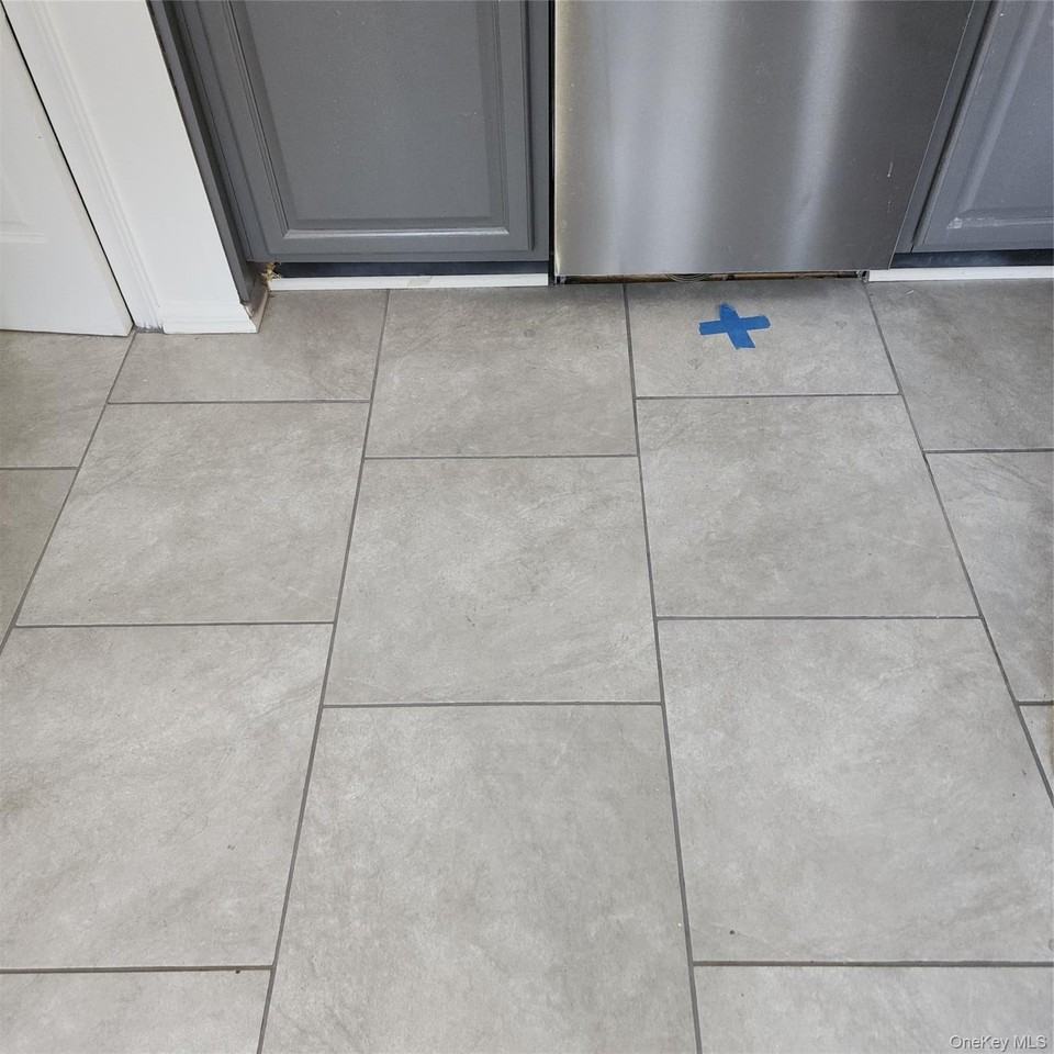 70 Elm Ave - Photo 2 of 14