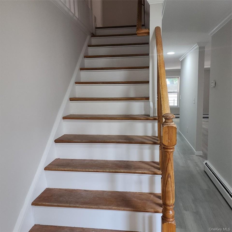 70 Elm Ave - Photo 3 of 14