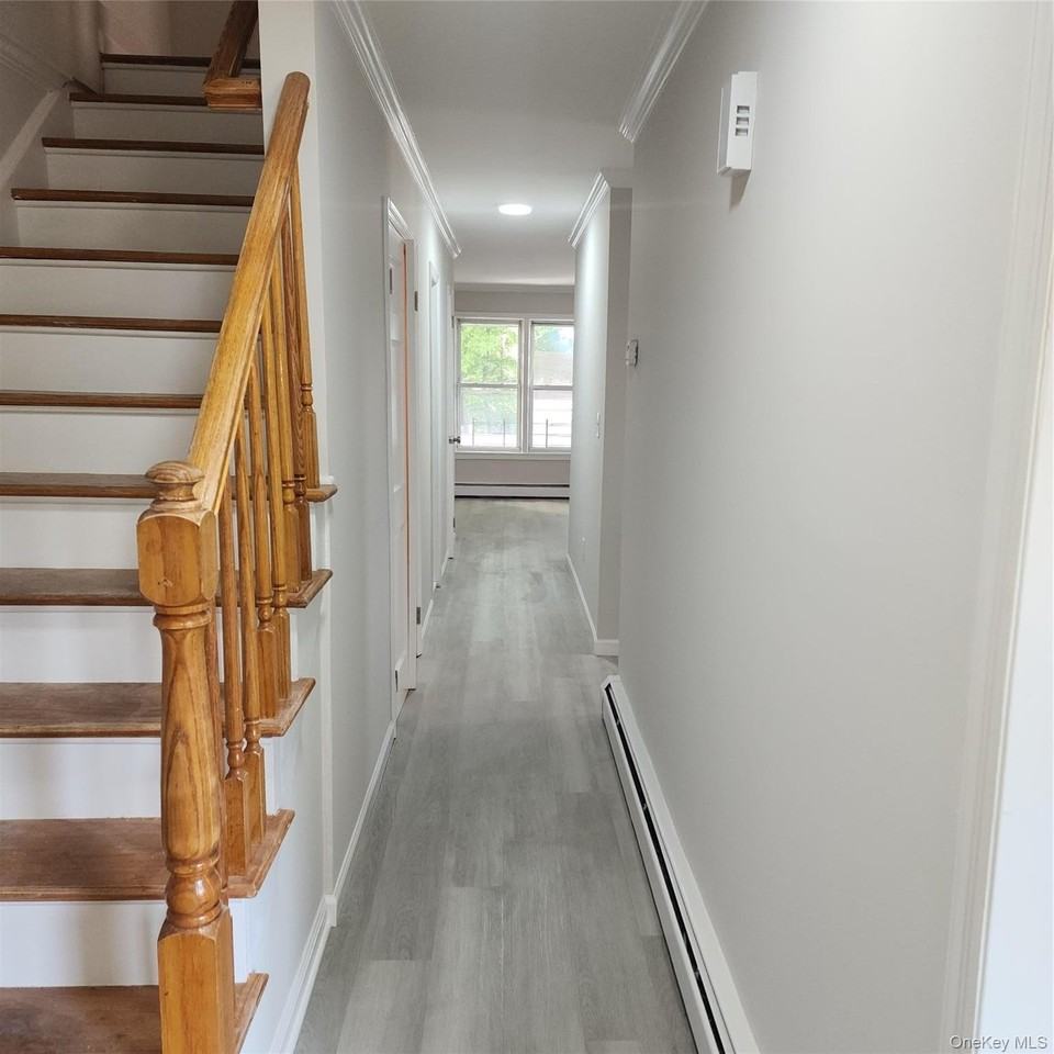 70 Elm Ave - Photo 4 of 14