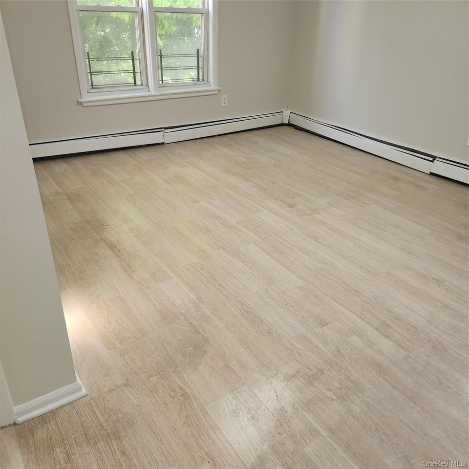 70 Elm Ave - Photo 5 of 14