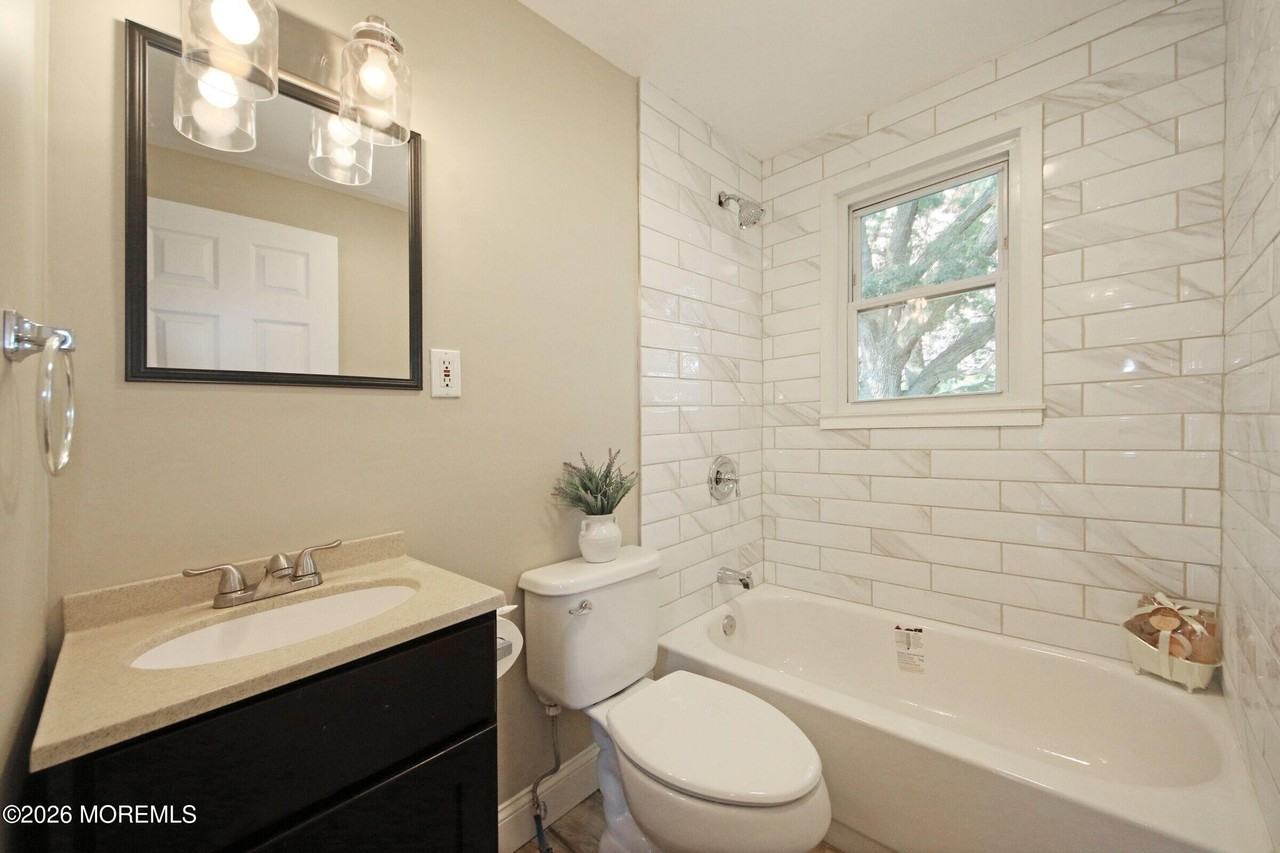 183 Ridge Ave - Photo 5 of 23