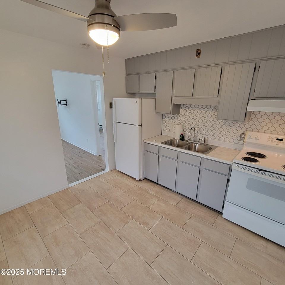511 Lefferts St #B - Photo 5 of 14