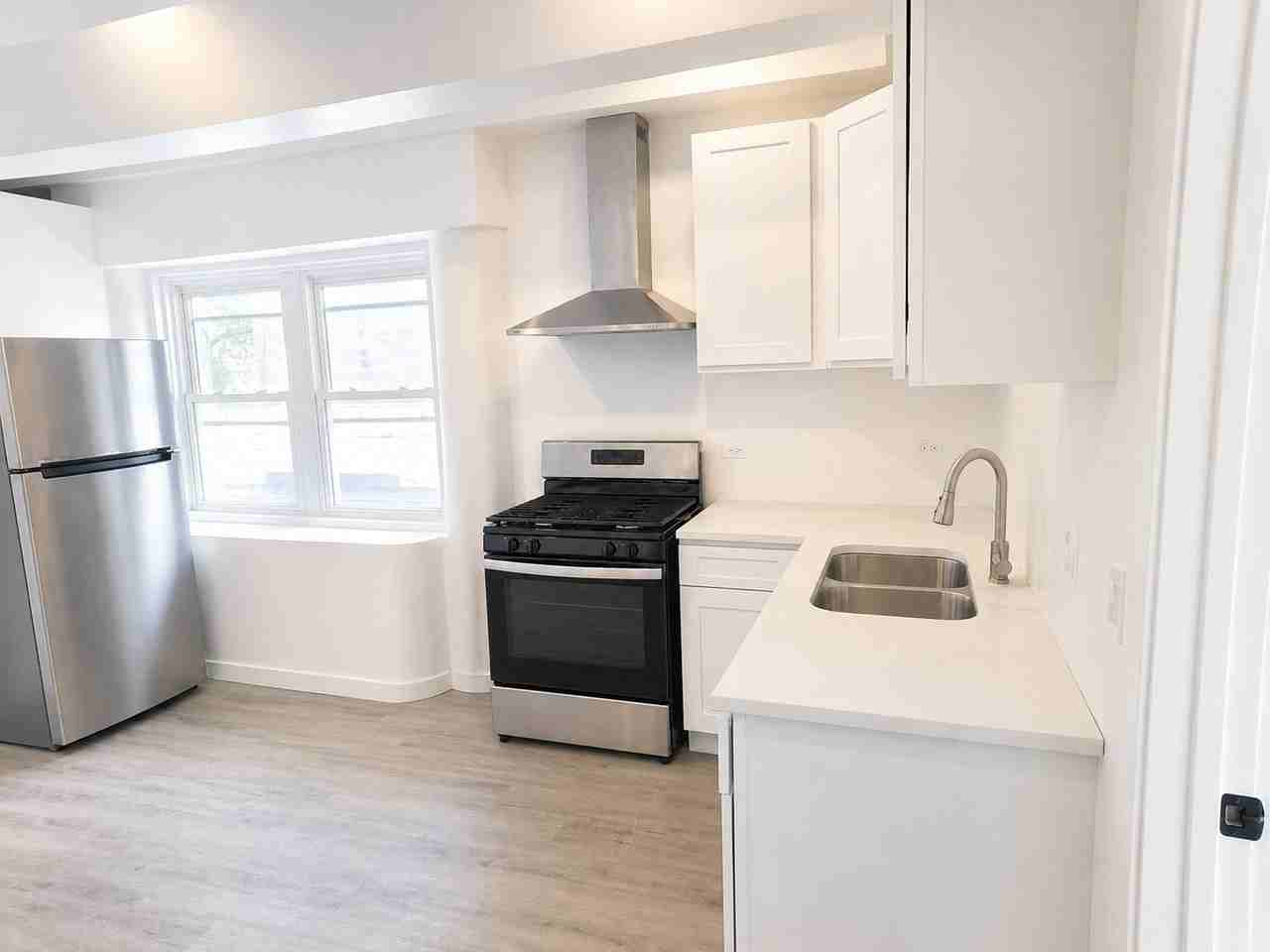 4519 W Thomas St #2 - Photo 5 of 8