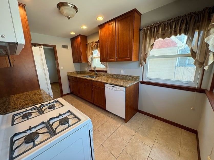 126 N Illinois Ave - Photo 6 of 17
