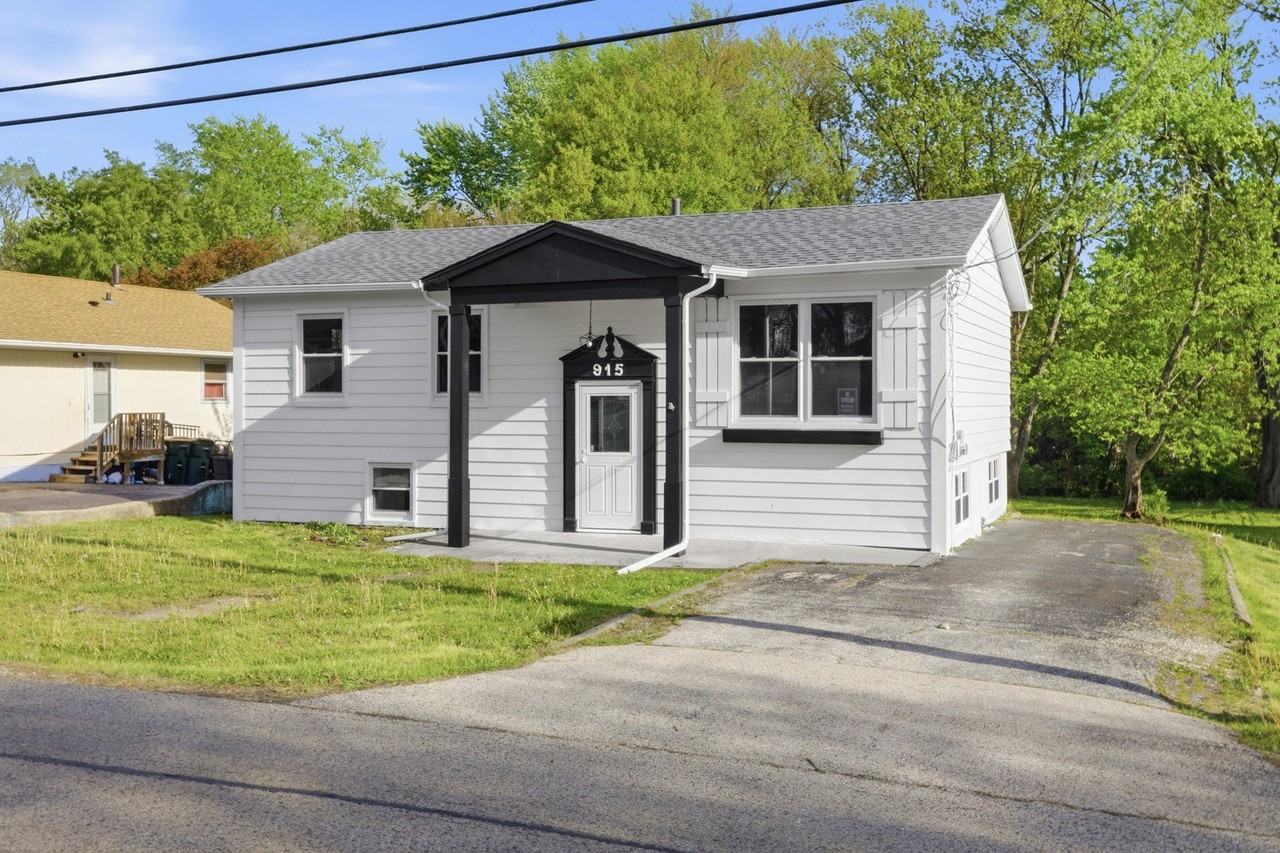 915 Mayfield Dr - Photo 2 of 29
