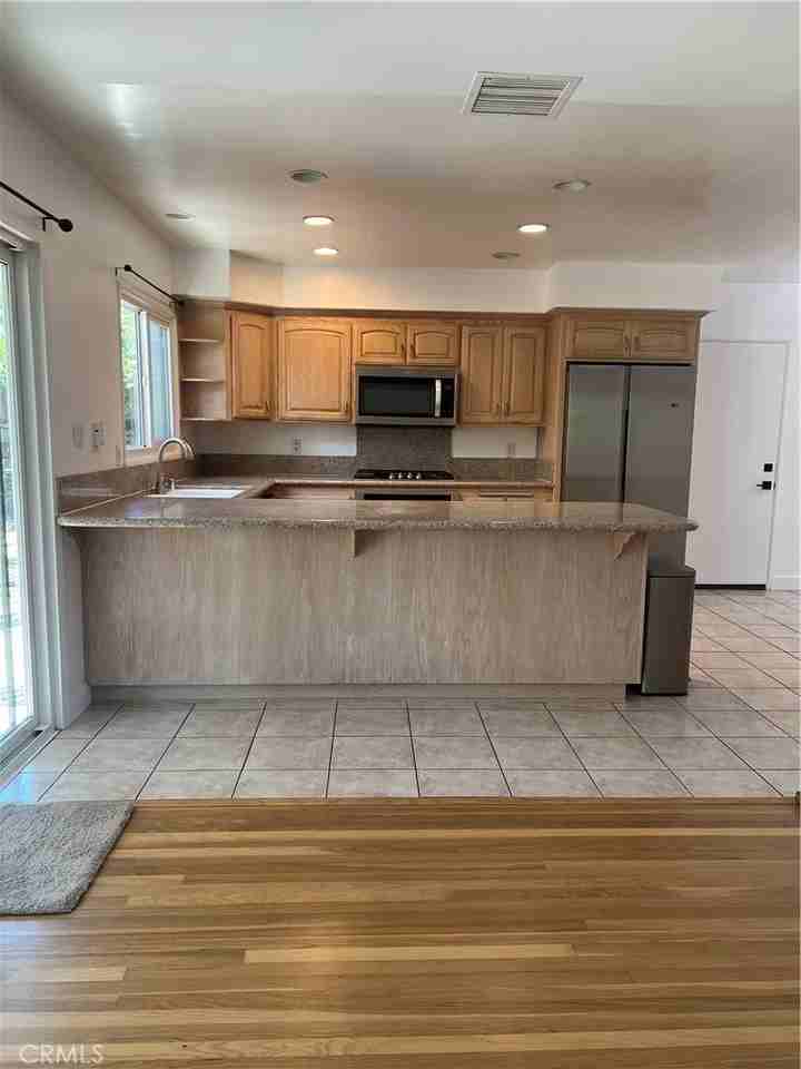 1832 Santa Rena Dr - Photo 3 of 5