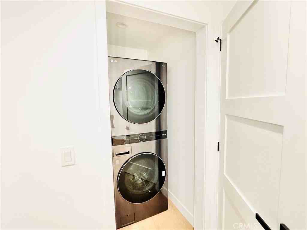 6860 Aura Ave - Photo 2 of 15
