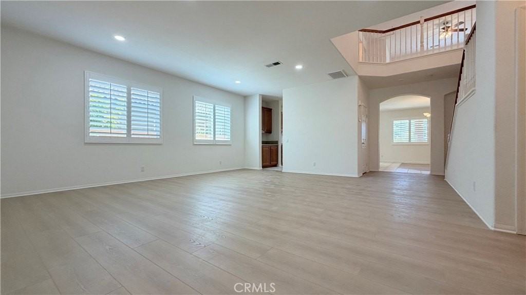 31444 Pennant Ct - Photo 3 of 25
