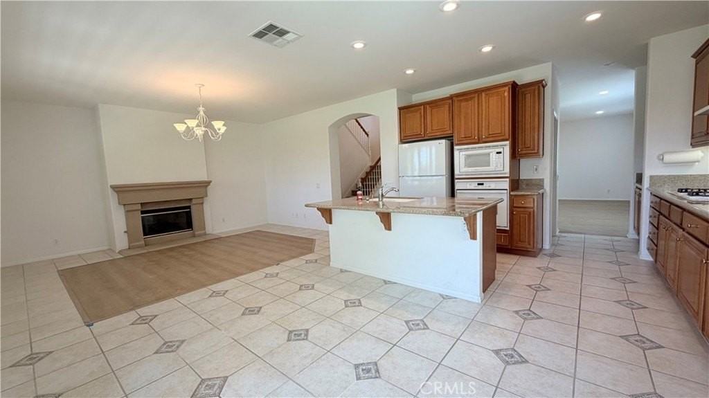 31444 Pennant Ct - Photo 5 of 25