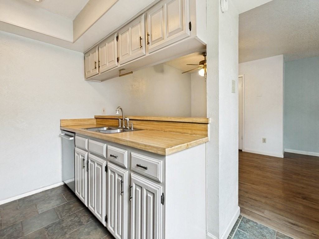 2929 Pegasus Dr - Photo 6 of 12