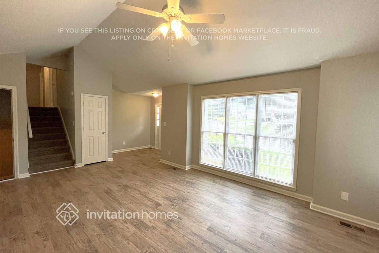 4235 Winding Trail Ln - Photo 2 of 9
