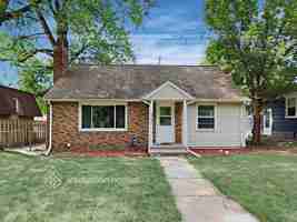 featured image of 6828 Russell Ave S