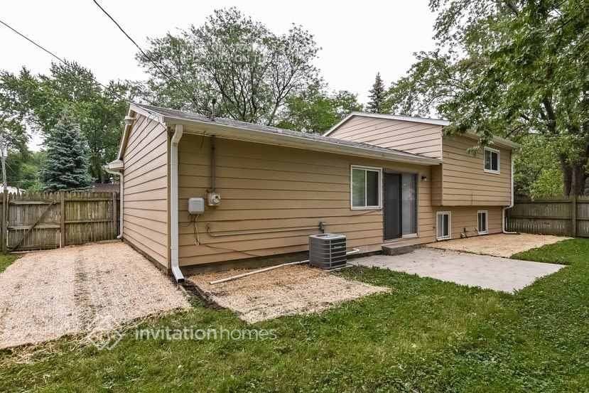 169 Bedford Rd - Photo 4 of 5
