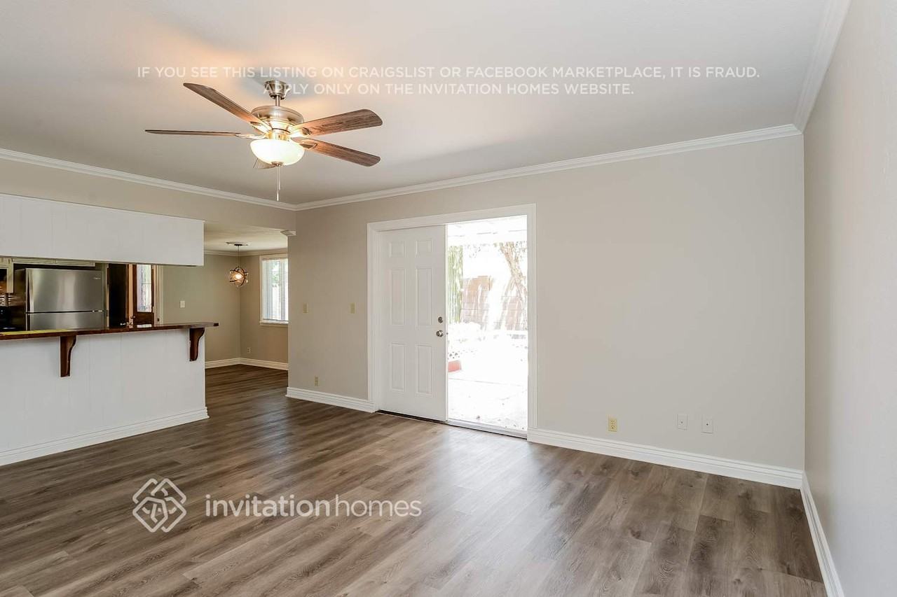 3140 E Caballero St - Photo 4 of 16