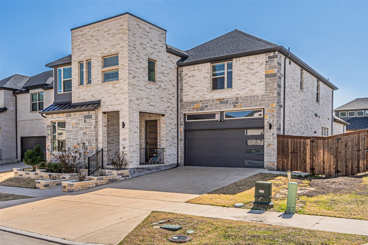 13237 Jonata St - Photo 3 of 40