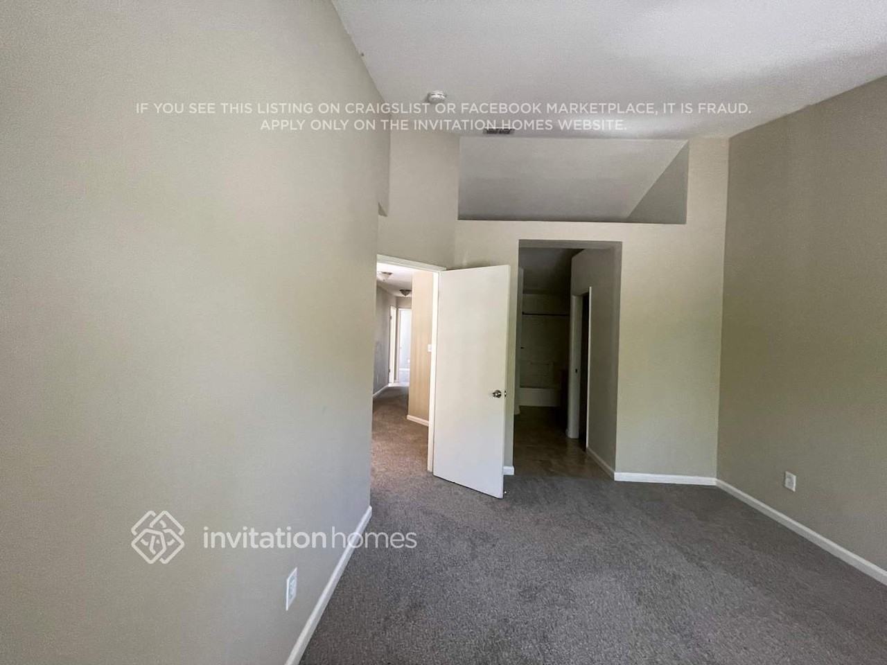 336 Flagstone Cir - Photo 3 of 12