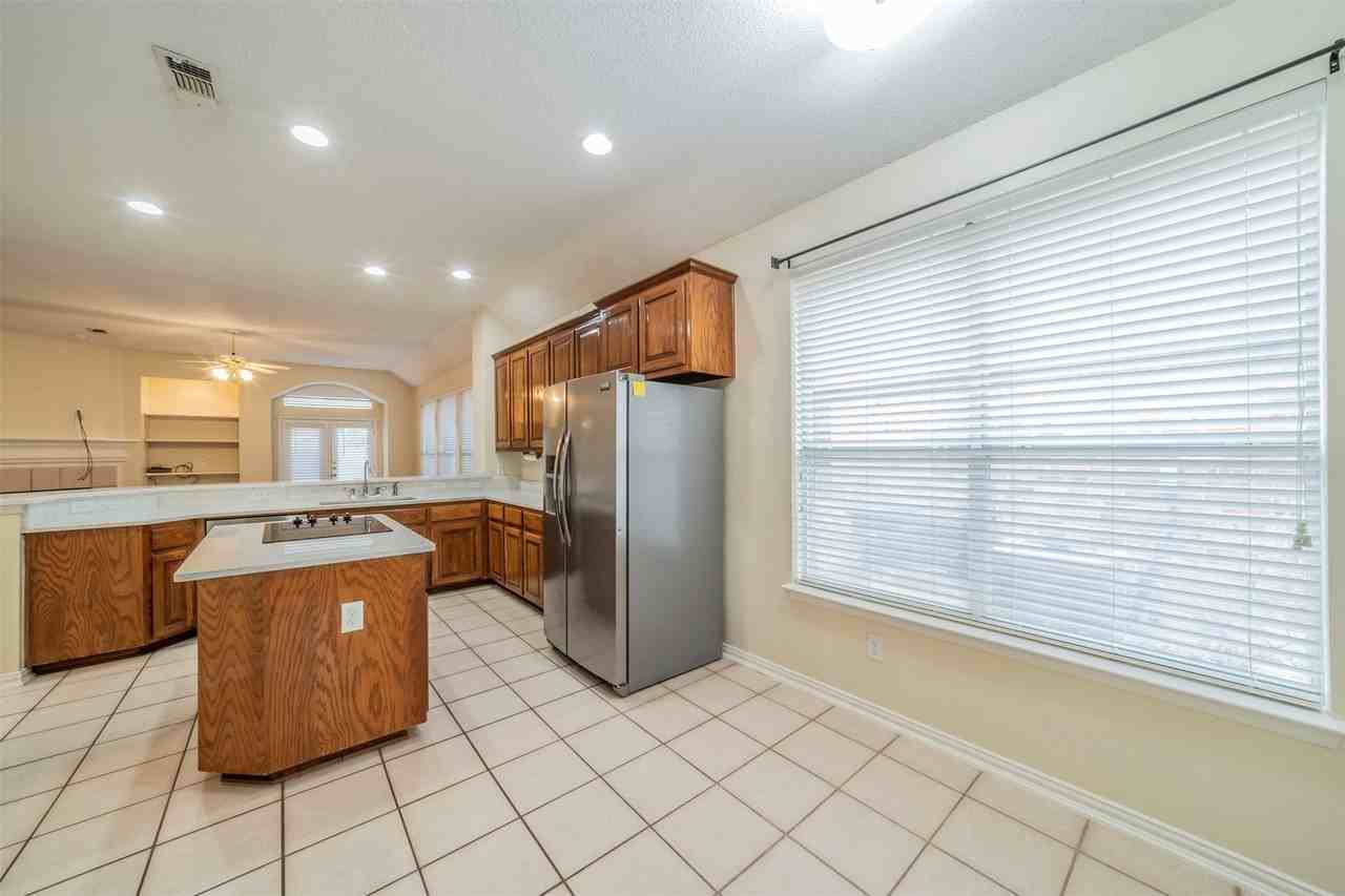 4709 Belladonna Dr - Photo 5 of 18