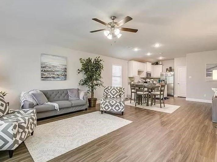 1410 Brindle Dr - Photo 4 of 12