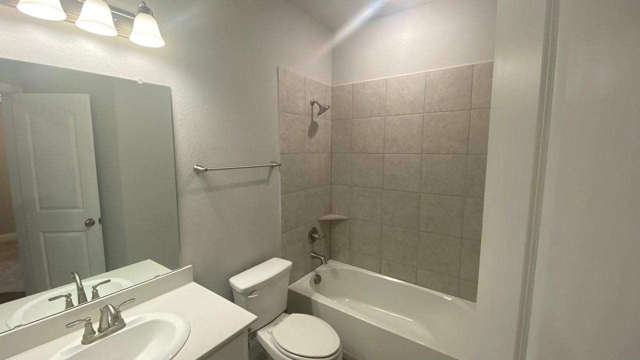 1410 Brindle Dr - Photo 5 of 12