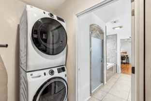 2724 N Gill Ave #B - Photo 1 of 1