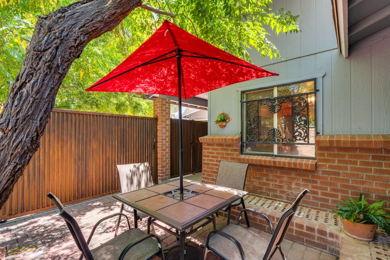 2724 N Gill Ave #B - Photo 3 of 7
