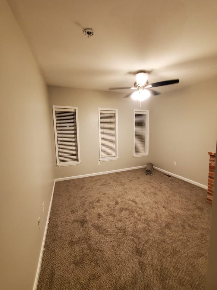 1430 Light St #1 - Photo 6 of 11