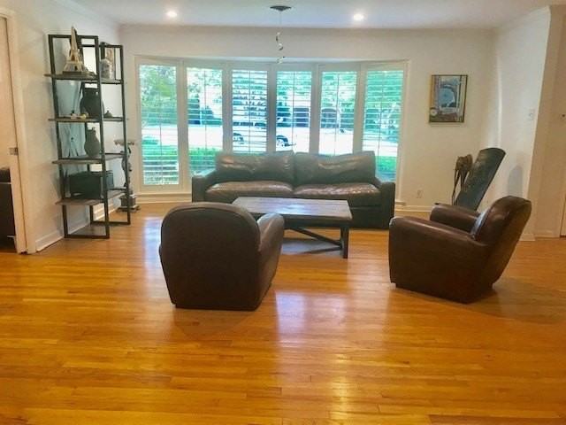 6536 Dykes Way - Photo 2 of 9