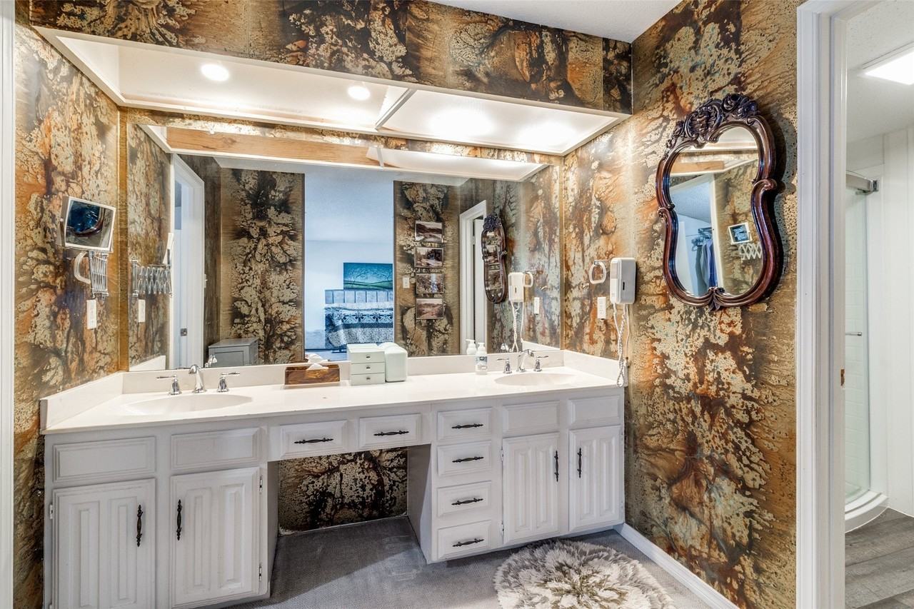 12219 Montego Plz - Photo 7 of 15