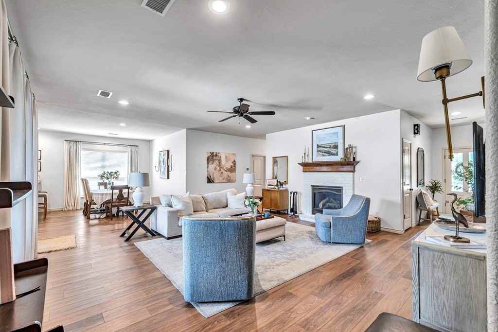 5908 Pedernales Dr - Photo 6 of 37