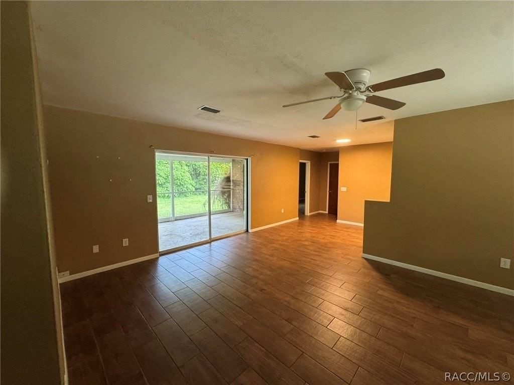 722 Sherwood Ave - Photo 3 of 19