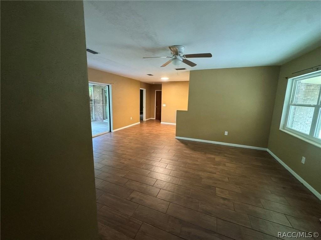 722 Sherwood Ave - Photo 5 of 19