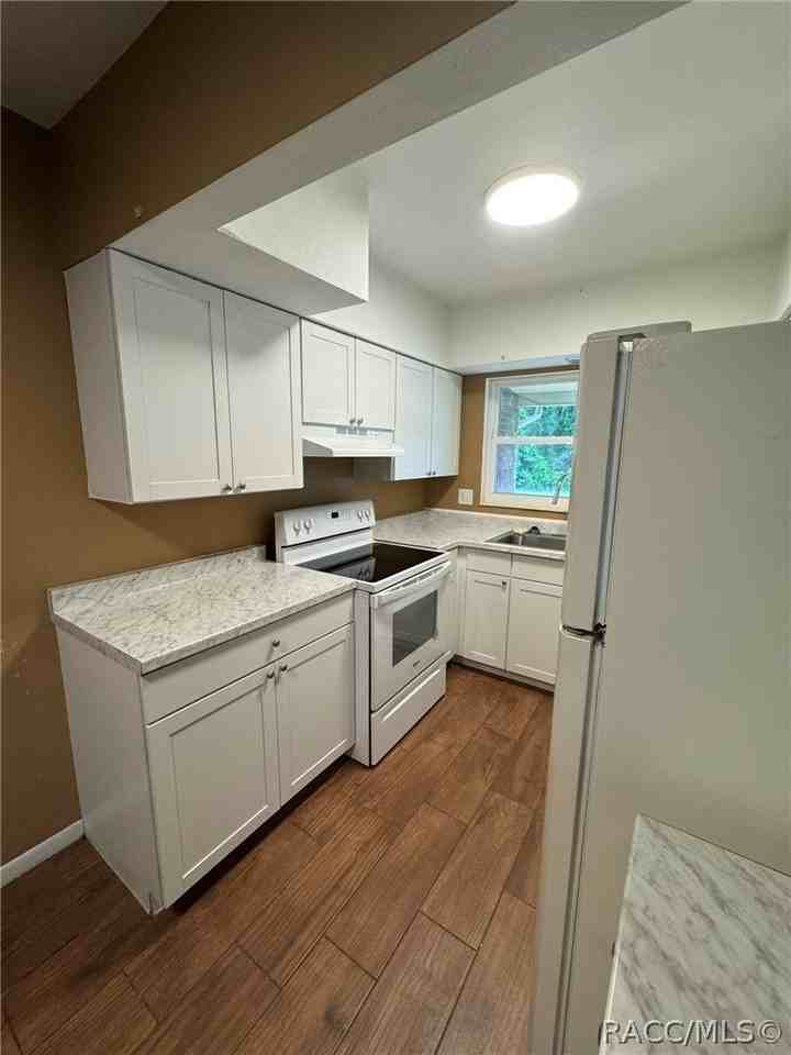 722 Sherwood Ave - Photo 6 of 19
