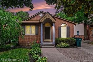 featured image of 418 Austin Ave