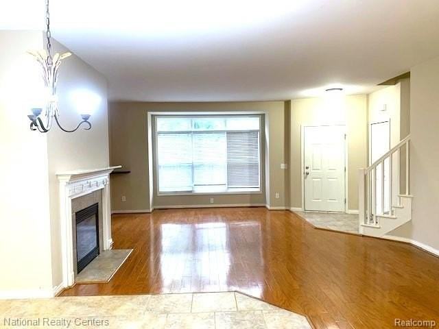 11695 Squiers Blvd - Photo 2 of 18