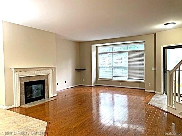 11695 Squiers Blvd - Photo 4 of 18