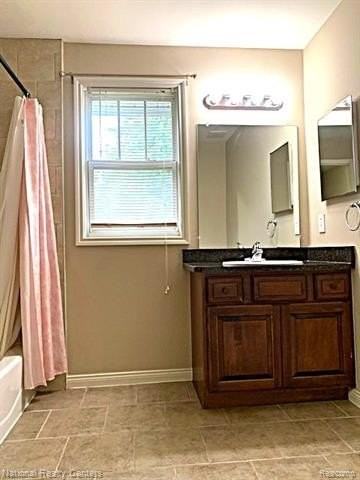 11695 Squiers Blvd - Photo 7 of 18