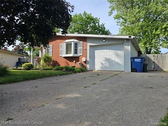 33900 Beechnut St - Photo 2 of 28